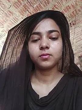 Snapshot of Simran_143 chatting on June 20, 4:17 am Simran 143 online show from June 20, 4:17 am