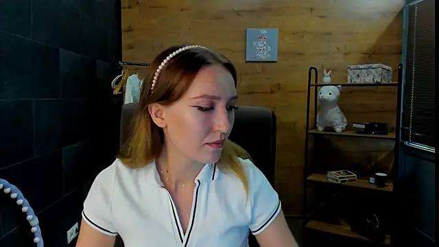 LisaaJackson online show from July 1, 12:16 pm