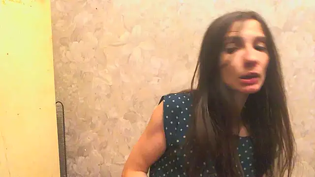 Alison Wale online show from July 21, 4:08 pm