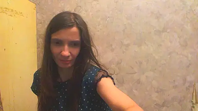 Alison Wale online show from July 22, 2:08 pm