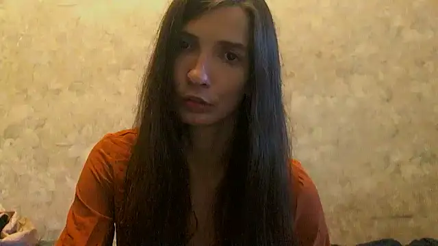 Alison Wale online show from July 31, 4:37 pm