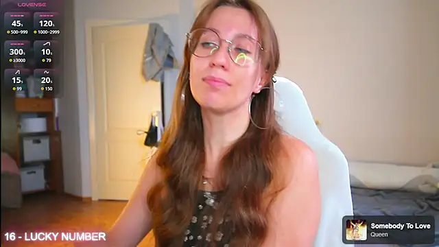 ms allison   online show from July 15, 2:13 pm
