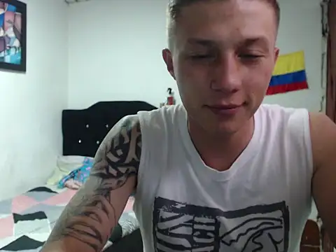 Stiiveen777 online show from June 25, 10:26 pm