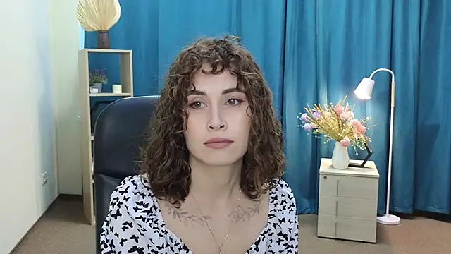 AudriaTagala online show from June 19, 2:28 am