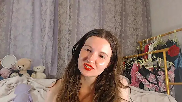 ChloeBrooklyn online show from July 6, 1:40 pm