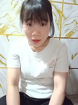 Snapshot of Em_xinh05 chatting on June 17, 3:00 pm Em xinh05 online show from June 17, 3:00 pm
