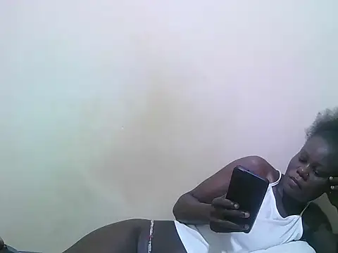 Snapshot of bianca_love2 chatting on July 3, 10:00 am bianca love2 online show from July 3, 10:00 am