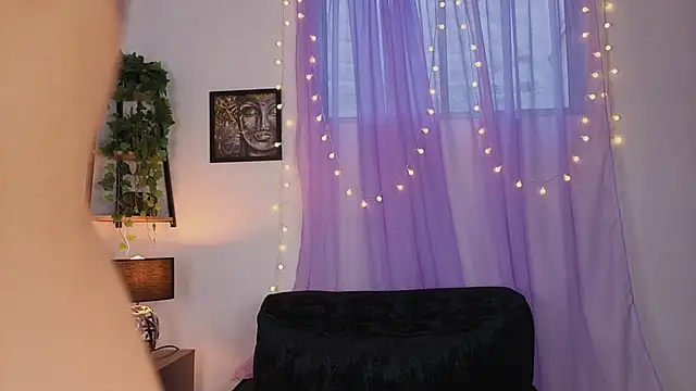 kyliesweet26 online show from June 21, 8:03 pm