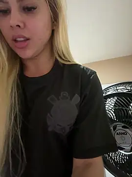 CarolFreitas  online show from June 27, 1:55 am