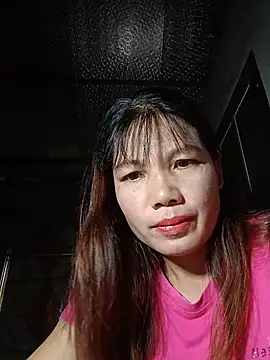 Snapshot of Gee_hot chatting on June 19, 4:51 am Gee hot online show from June 19, 4:51 am