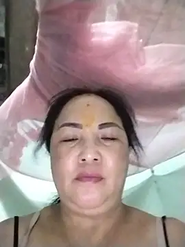 Naaya8109 online show from August 3, 10:10 am