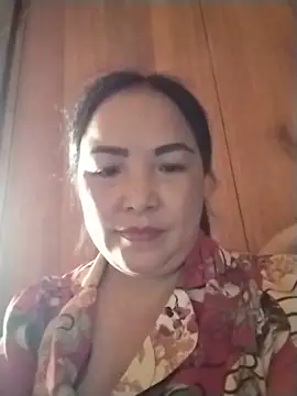 Snapshot of Naaya8109 chatting on June 18, 5:17 am Naaya8109 online show from June 18, 5:17 am