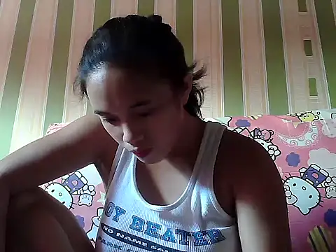 Snapshot of sophie_193 chatting on July 29, 3:39 am sophie 193 online show from July 29, 3:39 am