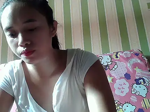 Snapshot of sophie_193 chatting on July 13, 5:07 am sophie 193 online show from July 13, 5:07 am