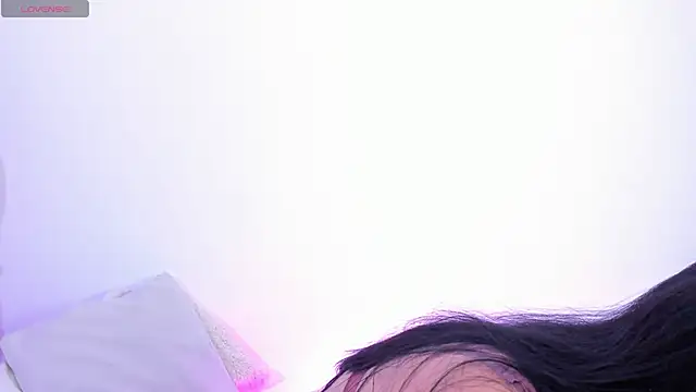 Iris Alana online show from June 22, 11:18 am