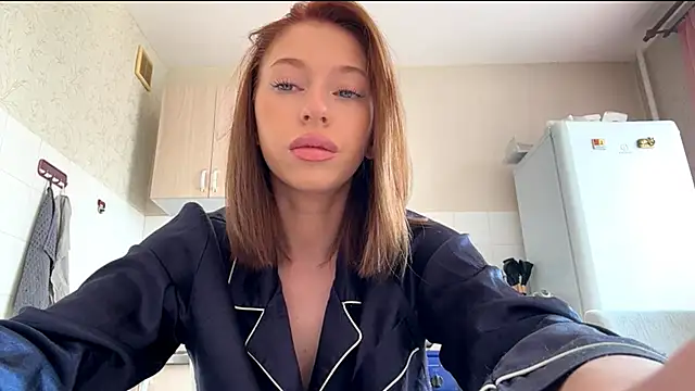 LilyBIoom online show from June 20, 4:17 am