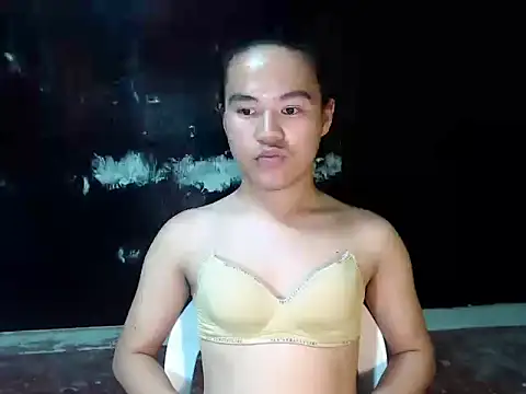 Snapshot of cummergirlzxxx69 chatting on June 19, 7:20 pm cummergirlzxxx69 online show from June 19, 7:20 pm