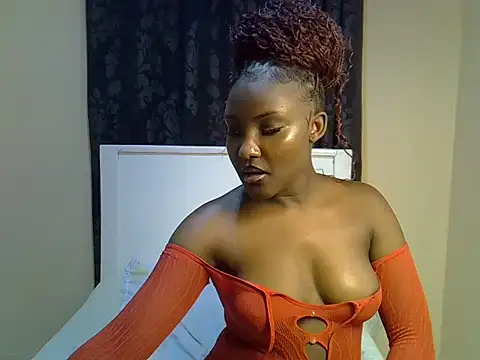 Ebonybarbieeee online show from July 16, 8:06 pm