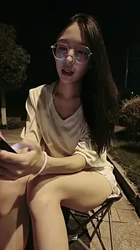 Snapshot of Princess_Fifi chatting on July 29, 3:33 pm Princess Fifi online show from July 29, 3:33 pm