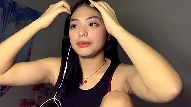 Snapshot of Hazelanne chatting on June 19, 11:05 am Hazelanne online show from June 19, 11:05 am