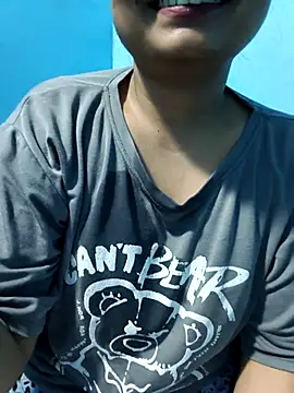 sexy-pari8 online show from July 14, 5:30 pm