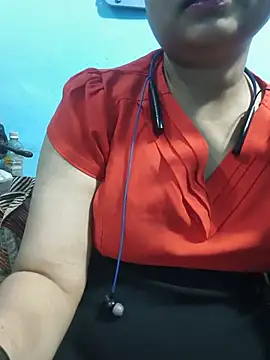 sexy-pari8 online show from June 20, 6:46 pm