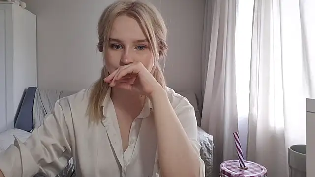 BloomMoon online show from July 8, 12:39 pm