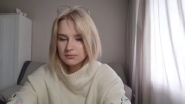 BloomMoon online show from July 10, 10:48 am