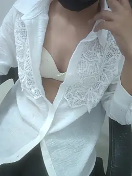 Snapshot of sushmita0 chatting on June 21, 3:40 pm sushmita0 online show from June 21, 3:40 pm