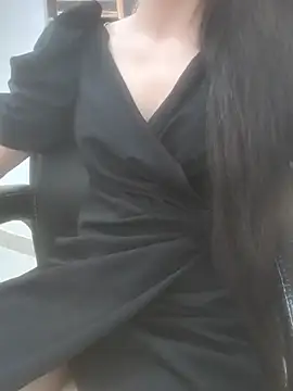 Snapshot of sushmita0 chatting on July 4, 2:43 pm sushmita0 online show from July 4, 2:43 pm