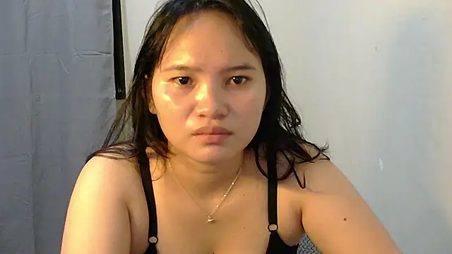Fhwilloughbyxx online show from July 3, 10:44 am