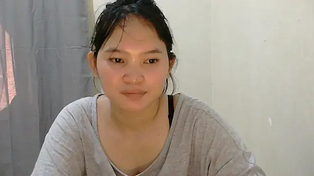 Fhwilloughbyxx online show from June 27, 6:30 am
