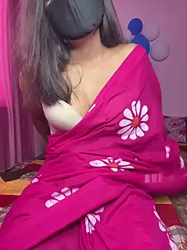 Snapshot of NAUGHTY_PRIYANKAA chatting on June 19, 12:22 pm NAUGHTY PRIYANKAA online show from June 19, 12:22 pm
