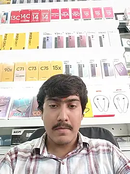 Snapshot of himanshu1619 chatting on June 20, 8:08 am himanshu1619 online show from June 20, 8:08 am
