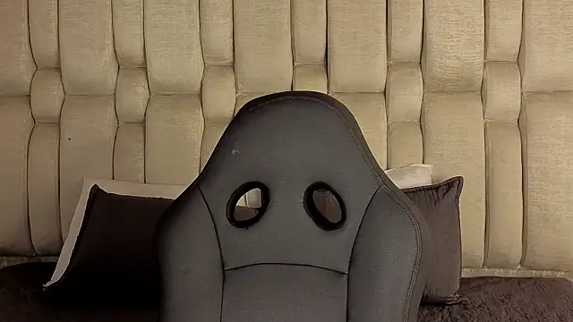 TinyVelvet online show from June 20, 3:44 am