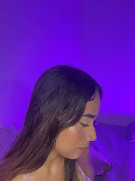 Snapshot of sheyla_sweet chatting on June 24, 3:27 am sheyla sweet online show from June 24, 3:27 am