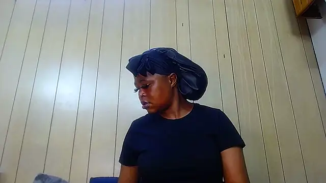 spicykittyy online show from July 7, 7:28 pm