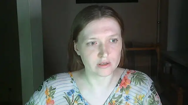 Snapshot of Holistic_woman chatting on June 19, 9:31 pm Holistic woman online show from June 19, 9:31 pm