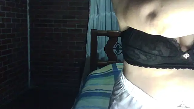 CarolinaMoretti online show from June 24, 1:04 am