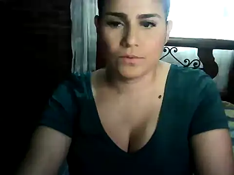CarolinaMoretti online show from July 18, 10:51 pm