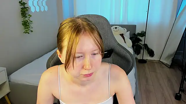 LiliTiny online show from August 7, 1:22 am