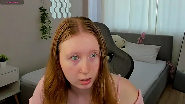 LiliTiny online show from July 19, 3:15 am