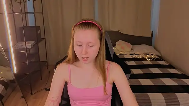 LiliTiny online show from July 31, 8:03 am