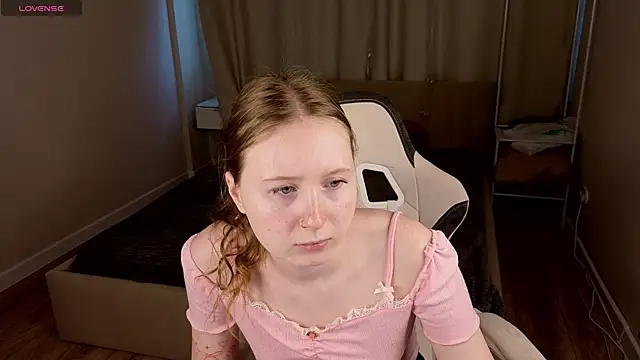 LiliTiny online show from July 16, 1:46 am
