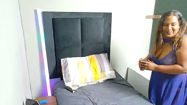 SpicedDove online show from July 22, 1:24 pm