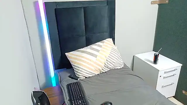 SpicedDove online show from July 26, 1:51 pm