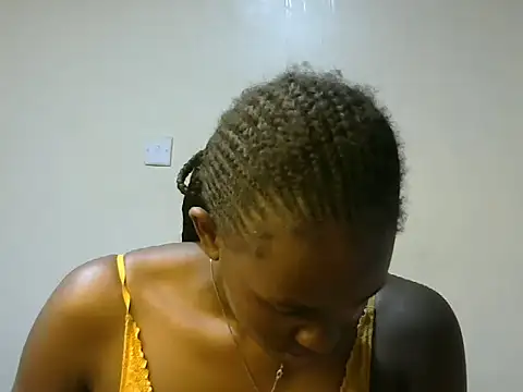 shypretty online show from June 24, 9:34 pm