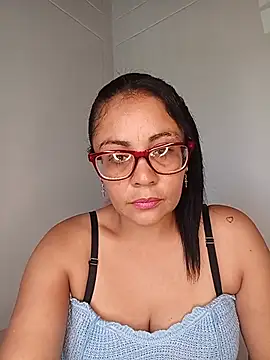 Snapshot of DiablaProhibida chatting on June 20, 4:56 pm DiablaProhibida online show from June 20, 4:56 pm