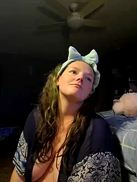 Snapshot of Kinkycpl_69 chatting on June 22, 4:31 am Kinkycpl 69 online show from June 22, 4:31 am