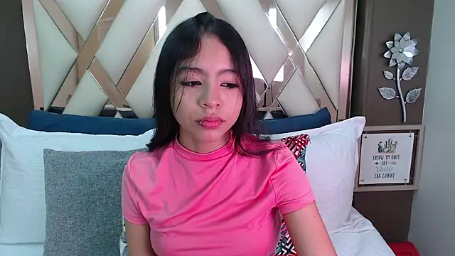 Amara Connors online show from July 18, 3:09 pm